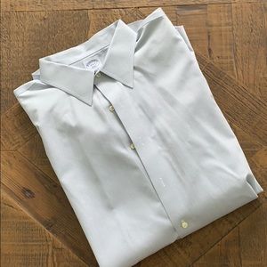 Men’s Brooks Brothers shirt